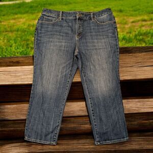Chicos Size 16p So Slimming Girlfriend Slim Leg Crop Jeans Size Denim 3p